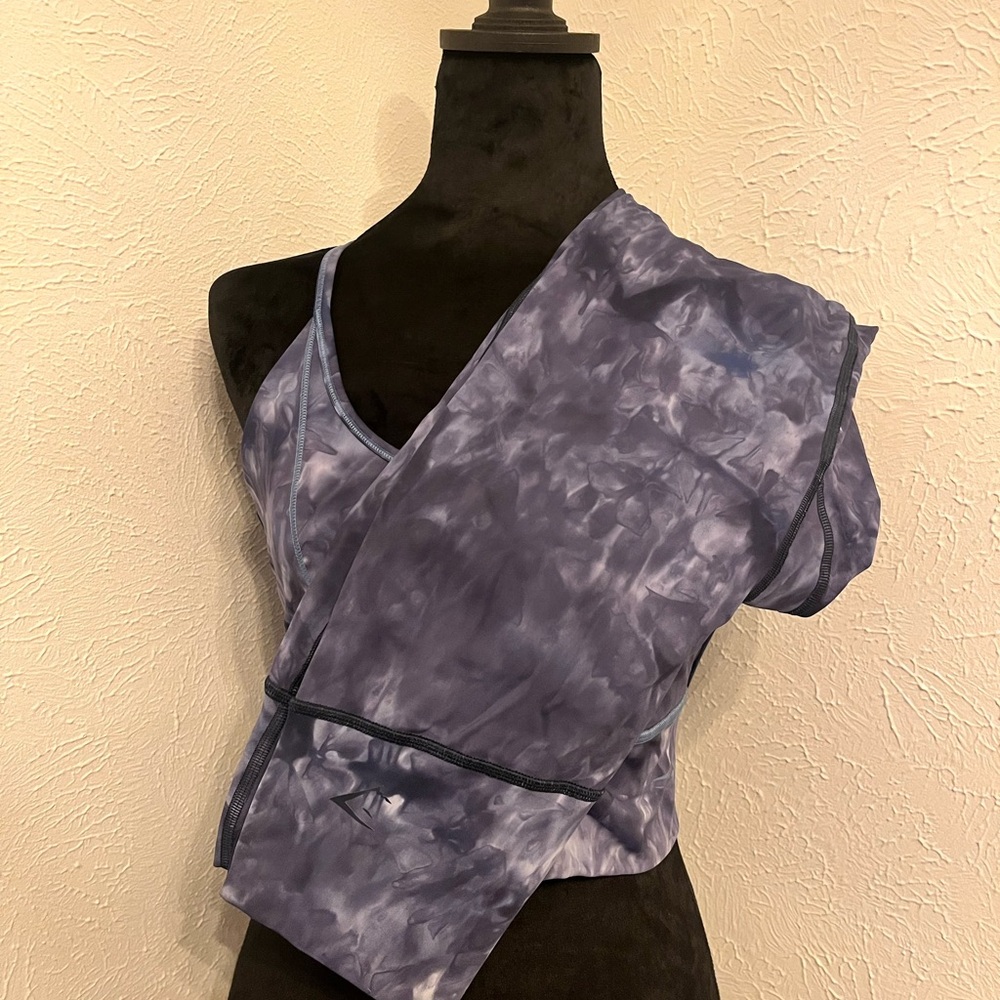 Gym shark Blue Tie-Dye Tank Top and matching leggings